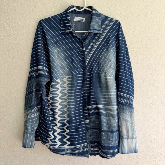 One Teaspoon Tops - One Teaspoon Womens Denim Shirt Small Blue Oversized *Hemmed* Snaps Free People